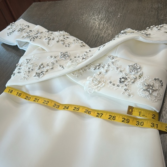 Badgley Mischka White Beaded Off-Shoulder Wedding Gown Size 4 | NWT - Picture 9 of 16